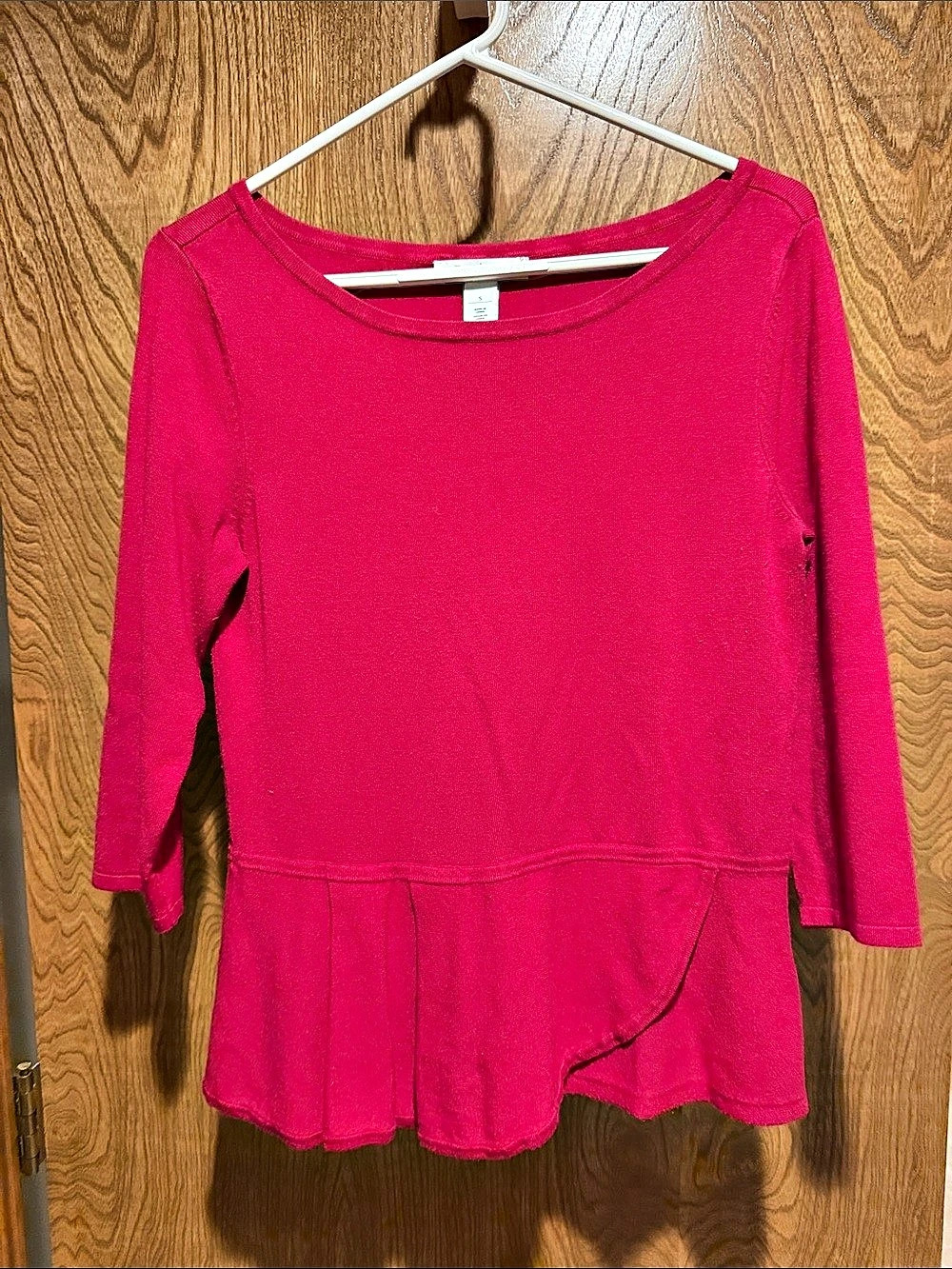 White House Black Market peplom
Sweater Pink Size Small